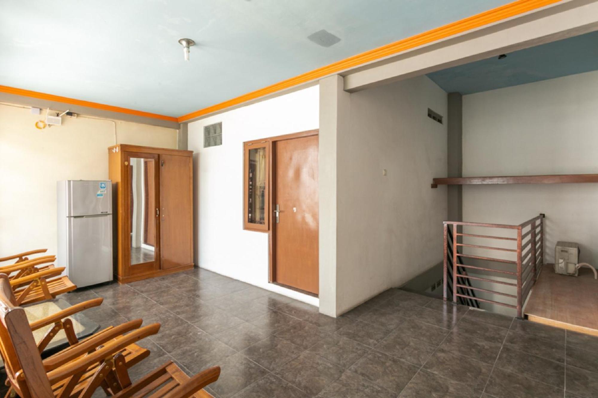 Reddoorz Syariah Near Stadion Manahan Solo 2 Exterior foto