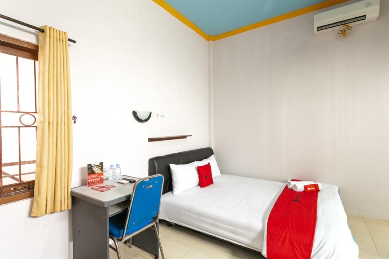 Reddoorz Syariah Near Stadion Manahan Solo 2 Exterior foto