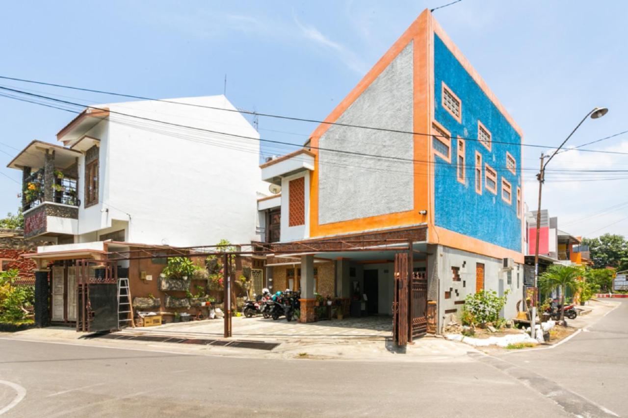 Reddoorz Syariah Near Stadion Manahan Solo 2 Exterior foto