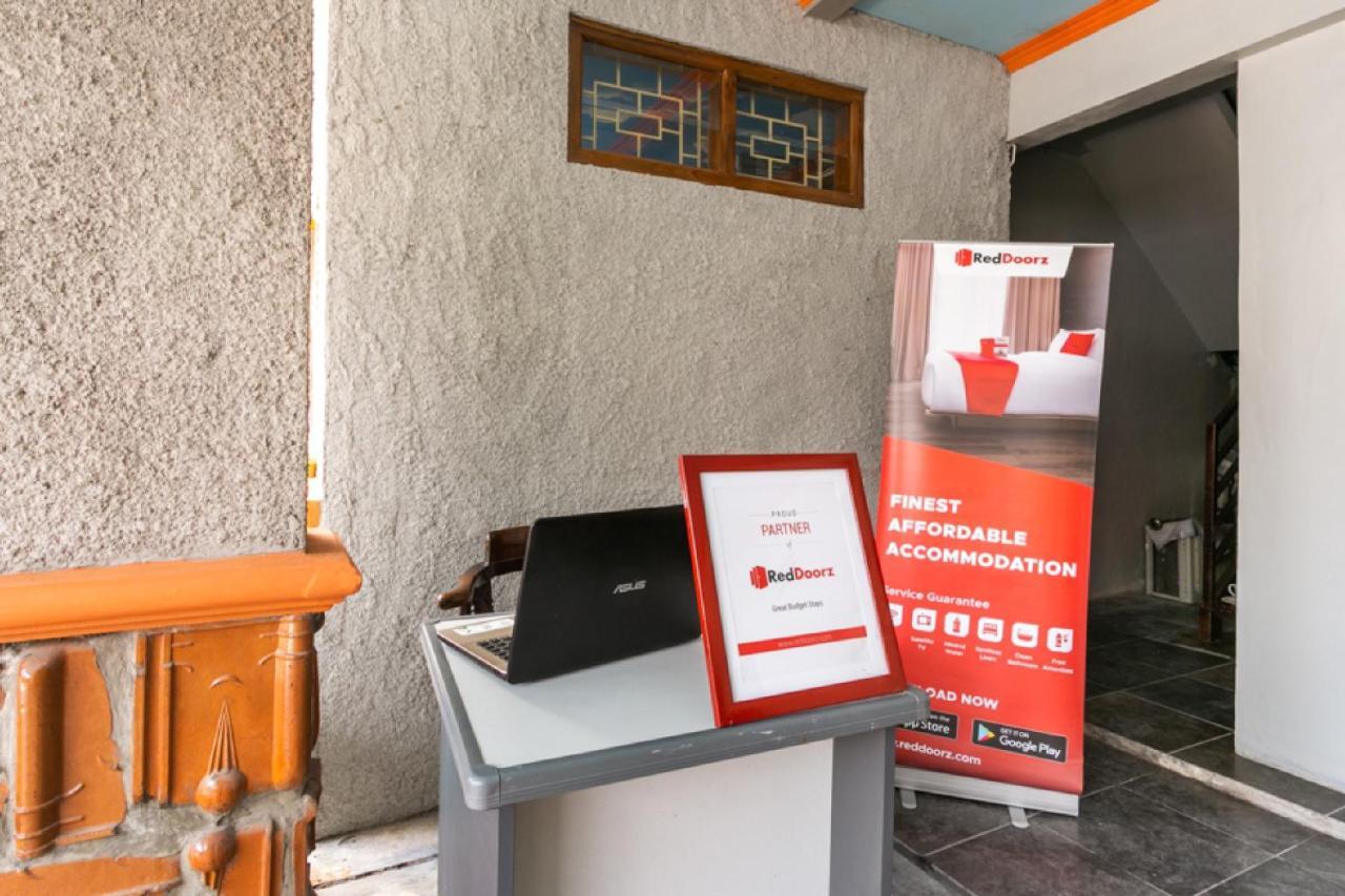 Reddoorz Syariah Near Stadion Manahan Solo 2 Exterior foto